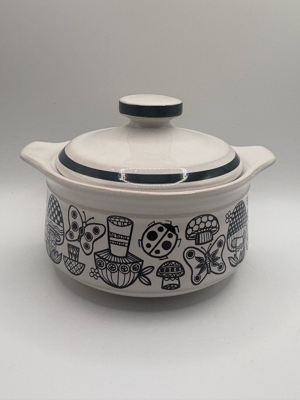 Ceramic Lidded Casserole with Black Nature Motif - White